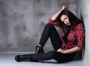 Если джинсы после стирки потеряли цвет, расстраиваться не стоит