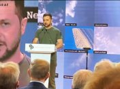 Володимир Зеленський під час виступу на конференції YES