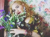 Мадонна показала интимное фото из юности