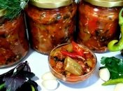 Від такого лечо з медом за вуха не відтягнеш