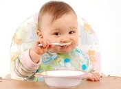 Особливості вигодовування дитини віком 9-12 місяців