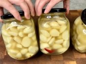 Маринованный чеснок понравится абсолютно всем