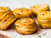 Запечена з сиром картопля