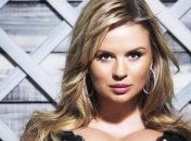 Пышногрудая Анна Семенович заявила, что не будет сниматься для журналов