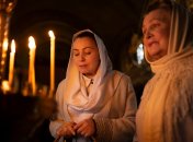 Люди в этот день идут в храм