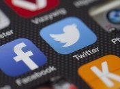 Вина Facebook? Monobank, Viber, Tinder "слетели" на iOS