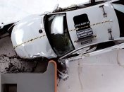 Audi A6 разбили на краш-тесте (Видео)