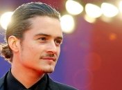 Орландо Блум попросил у коллег денег для детей Украины