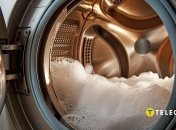 Неприятный запах в стиральной машине легко нейтрализовать (изображение создано с помощью ИИ)