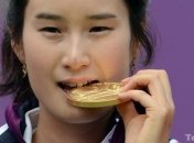 Южная Корея считает, что ее спортсменов "засуживают" на Олимпиаде