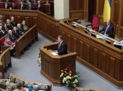 Порошенко заявил, что и дальше будет придерживаться мирного плана