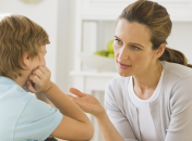 «Бить детей бесполезно и вредно»: 8 правил воспитания от педиатров