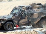 "АвтоКрАЗ" передал переоборудованные бронемашины для наблюдателей ОБСЕ