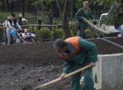 Кабмин намерен разрешить хоронить людей в парках