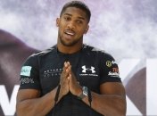 Ближайший соперник Кличко обнаружился на обложке глянца (Фото)