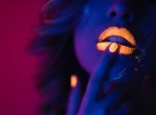 Маникюр 2019: неон в тренде