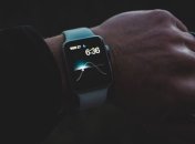 Без датчика ЭКГ: Apple готовит бюджетную версию Apple Watch