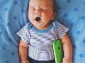 Apple продает по два iPhone на каждого новорожденного на планете