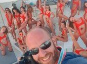 "Кадри, які ще не публікували": ролик з тієї самої фотосесії в Дубаї виставлять на аукціон (фото)