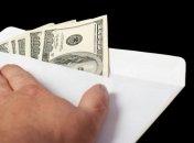 За $600 взятки львовская учительница обещала успешное обучение