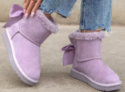 В моде сейчас укороченные модели уггов