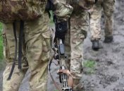 Украинцев предупреждают о диверсантах в камуфляже с красным