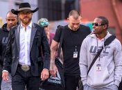 Серроне дал совет бойцам, как победить Нурмагомедова