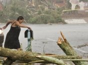 Первый в нынешнем сезоне тропический шторм достиг побережья США