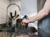 Надежные решения, которые помогут отмыть от грязи вашу кухонную утварь