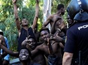 В Марокко прибыли сотни мигрантов