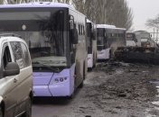 Во время прекращения огня людей эвакуируют с Донбасса