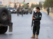 Десятки людей погибли при взрыве бомбы у дороги в Афганистане