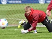 Молодой вратарь оказался среди звезд мирового футбола