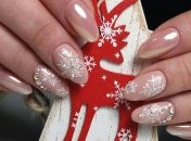 Новогодний маникюр 2020: стильный дизайн со снежинками (Фото)