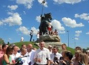 С подачи Кличко в Киеве появился новый памятник