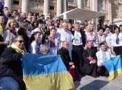 Папа Франциск молится за мир в Украине