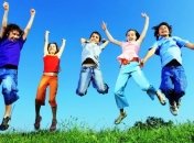 Когда нужно будить ребенка на каникулах