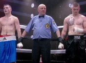 Украинский боксер добыл победу с Бандерой на груди (видео)