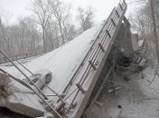 Міст у Піттсбурзі впав, коли по ньому проїжджали кілька автомобілів