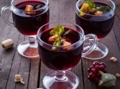 Цей напій чудово зігріває та створює затишок  (зображення створено за допомогою ШІ)