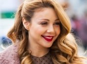 Тина Кароль порадовала публику прозрачным платьем