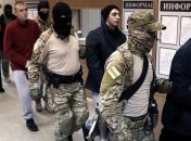 Военнопленным украинским морякам в РФ продлили арест
