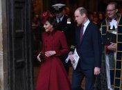 Красная шапочка: герцоги Кембриджские появились на службе по случаю Дня Содружества (Фото)