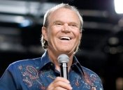 В США умер знаменитый кантри-певец Глен Кэмпбелл 