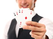 Просто выберите одну карту