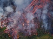 Виноваты дожди: извержение вулкана Килауэа могли спровоцировать обильные осадки