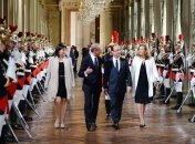 Президент Франции к Рождеству легализует иммигрантов