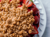 Крамбл – это очень вкусный и ароматный десерт (изображение создано с помощью ИИ)