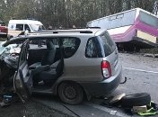 На Львовщине авто столкнулось с автобусом: есть пострадавшие 