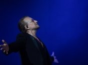 Боно призывает прогуляться по воюющей Украине